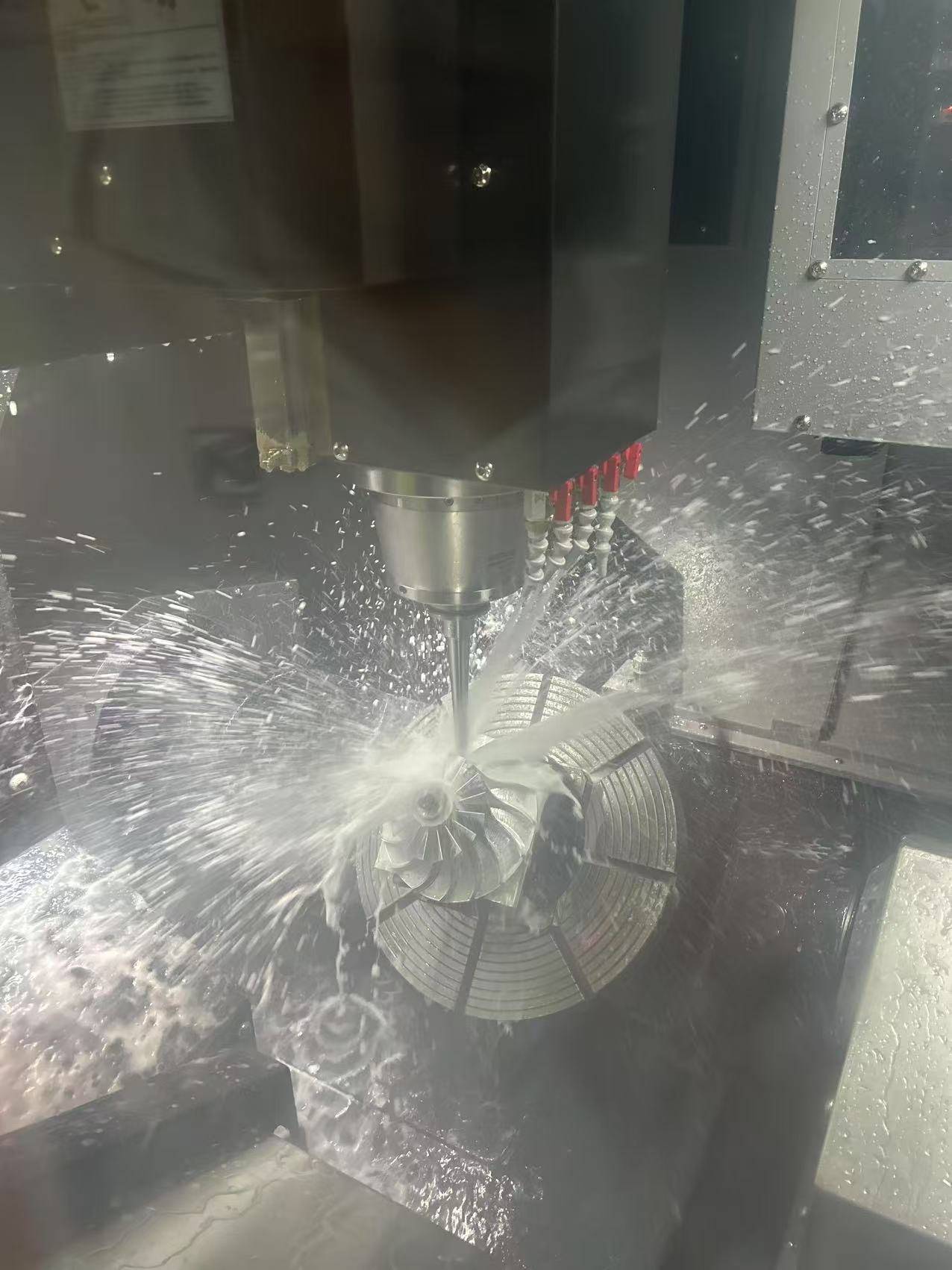 數控機床與五金cnc加工:現代制造的精密基石